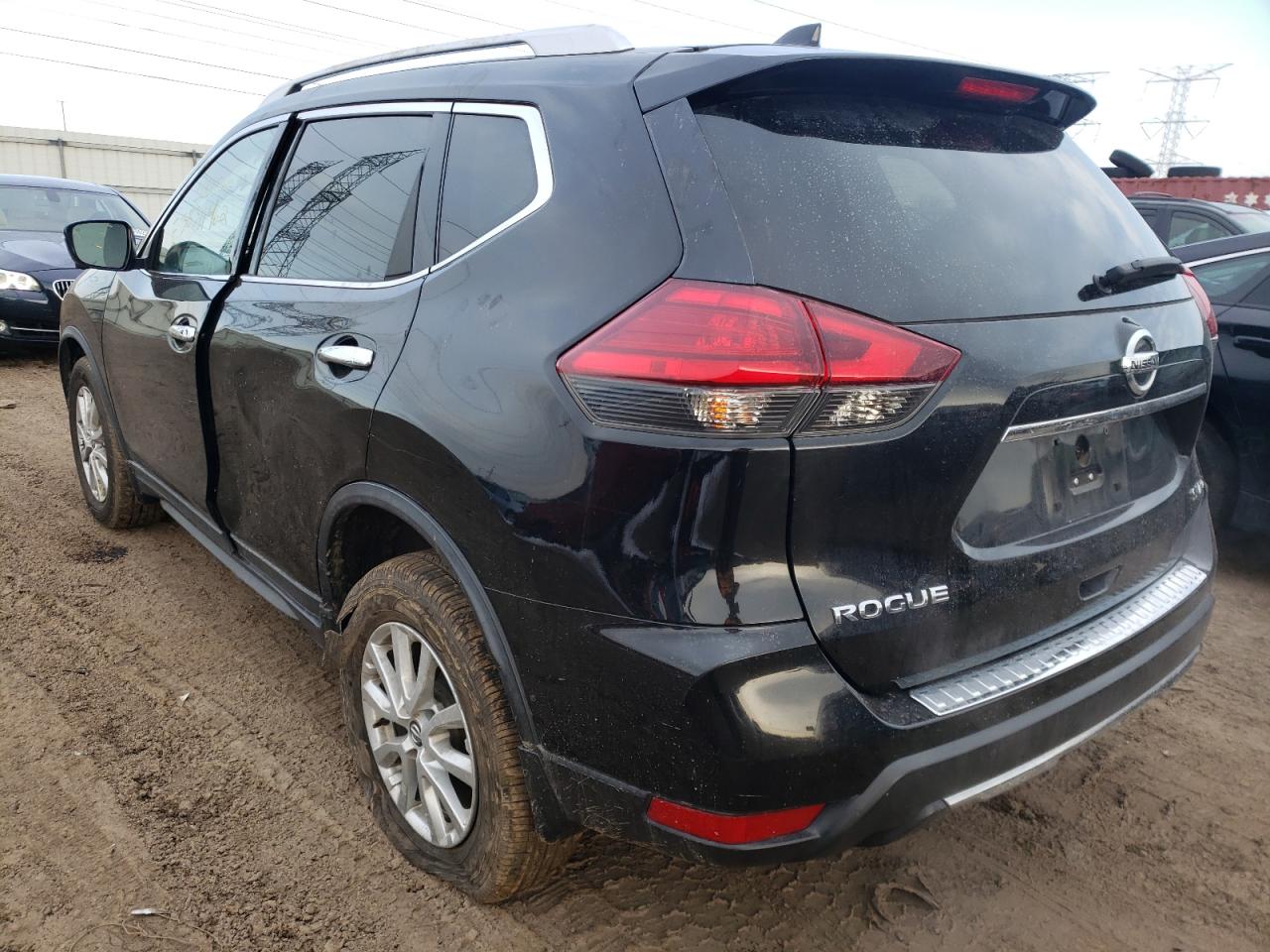 Photo 3 from auction – 2017 NISSAN ROGUE S with VIN KNMAT2MV9HP609166
