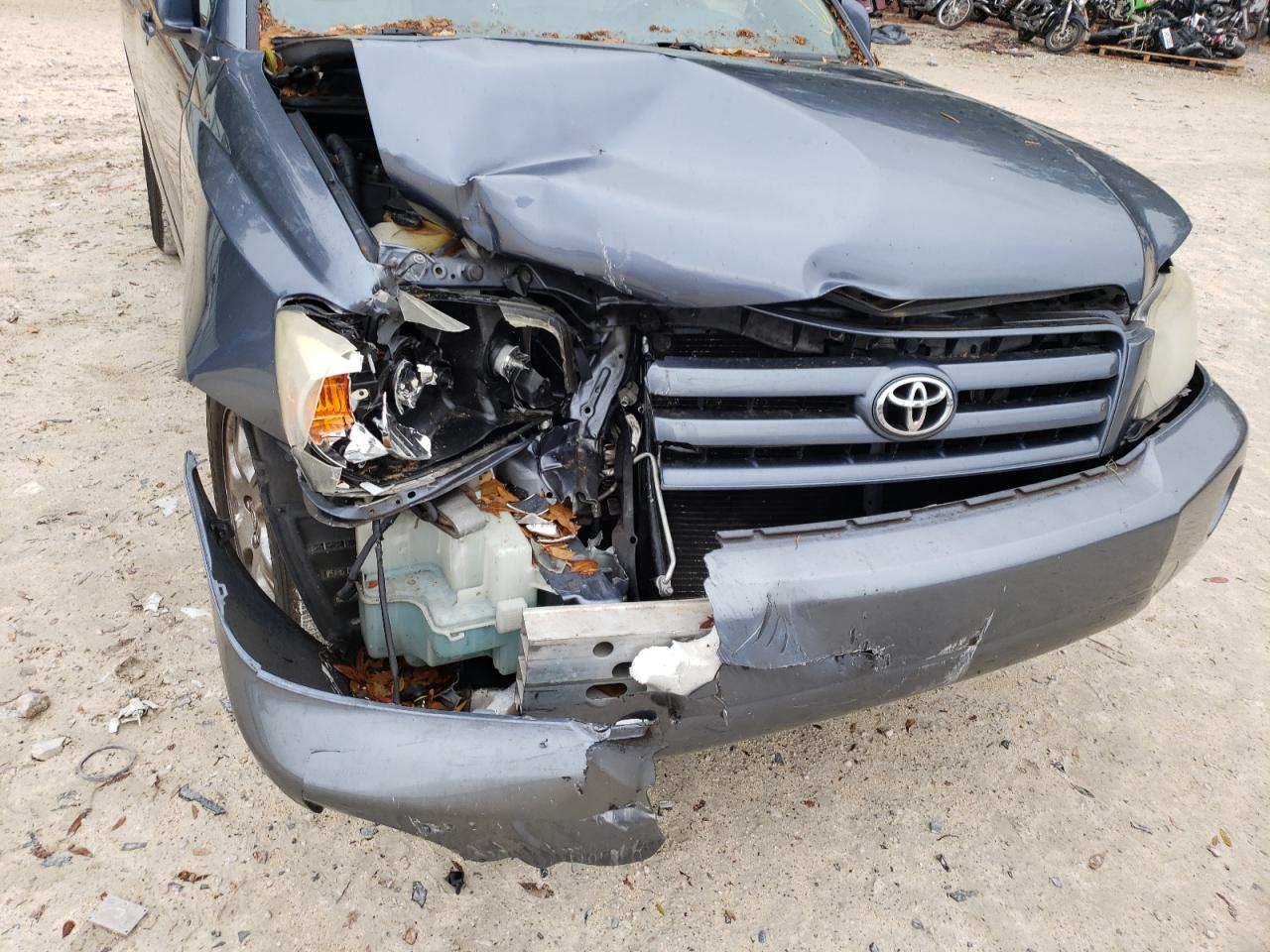 Photo 9 from auction – 2007 TOYOTA HIGHLANDER with VIN JTEGP21AX70140530