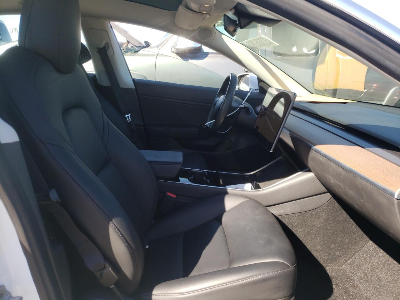 Photo 5 from auction – 2019 TESLA MODEL 3 with VIN 5YJ3E1EA4KF309805