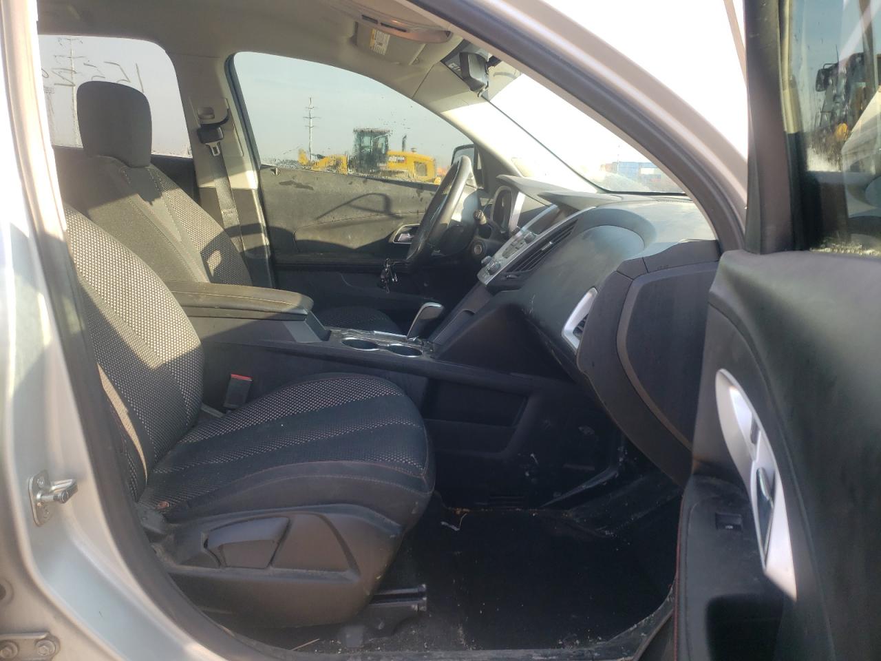 Photo 5 from auction – 2015 CHEVROLET EQUINOX LT with VIN 1GNFLFEK6FZ118760