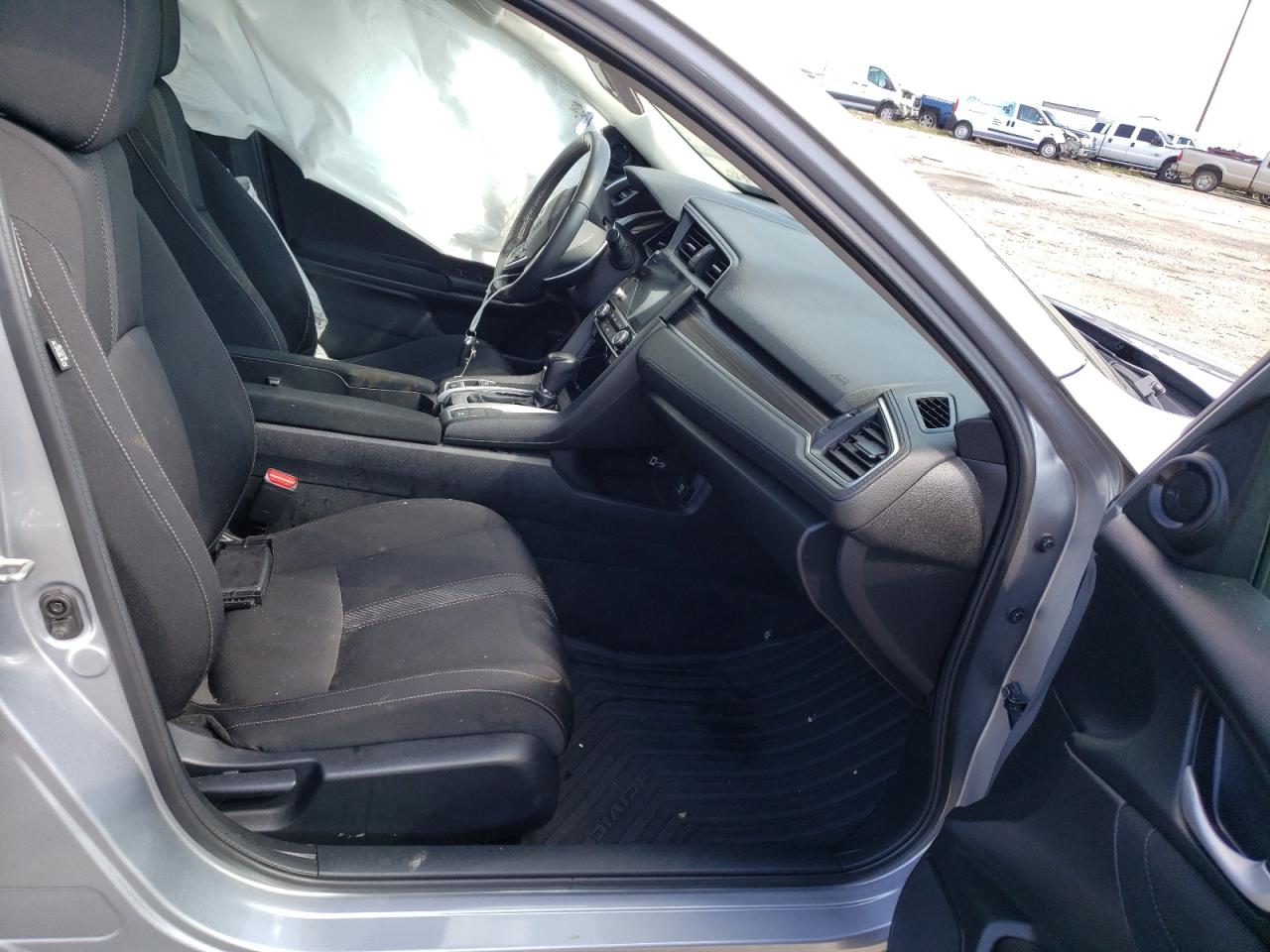 Photo 5 from auction – 2019 HONDA CIVIC EX with VIN 19XFC1F37KE000306