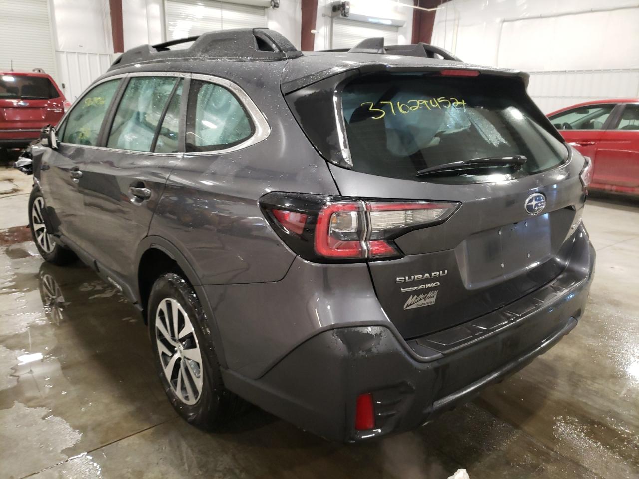 Photo 3 from auction – 2021 SUBARU OUTBACK with VIN 4S4BTAAC1M3105371