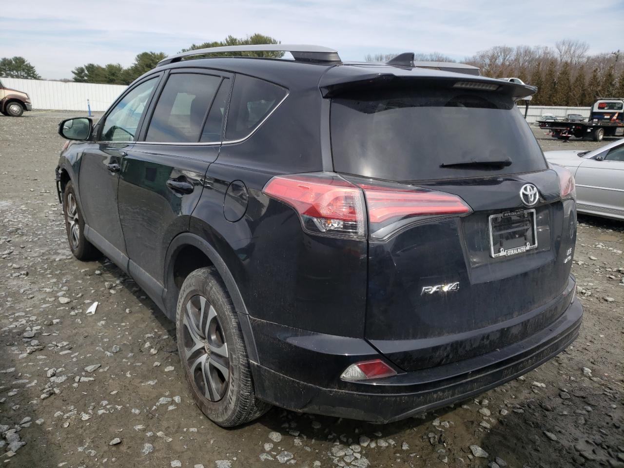Photo 3 from auction – 2017 TOYOTA RAV4 LE with VIN 2T3BFREVXHW607269