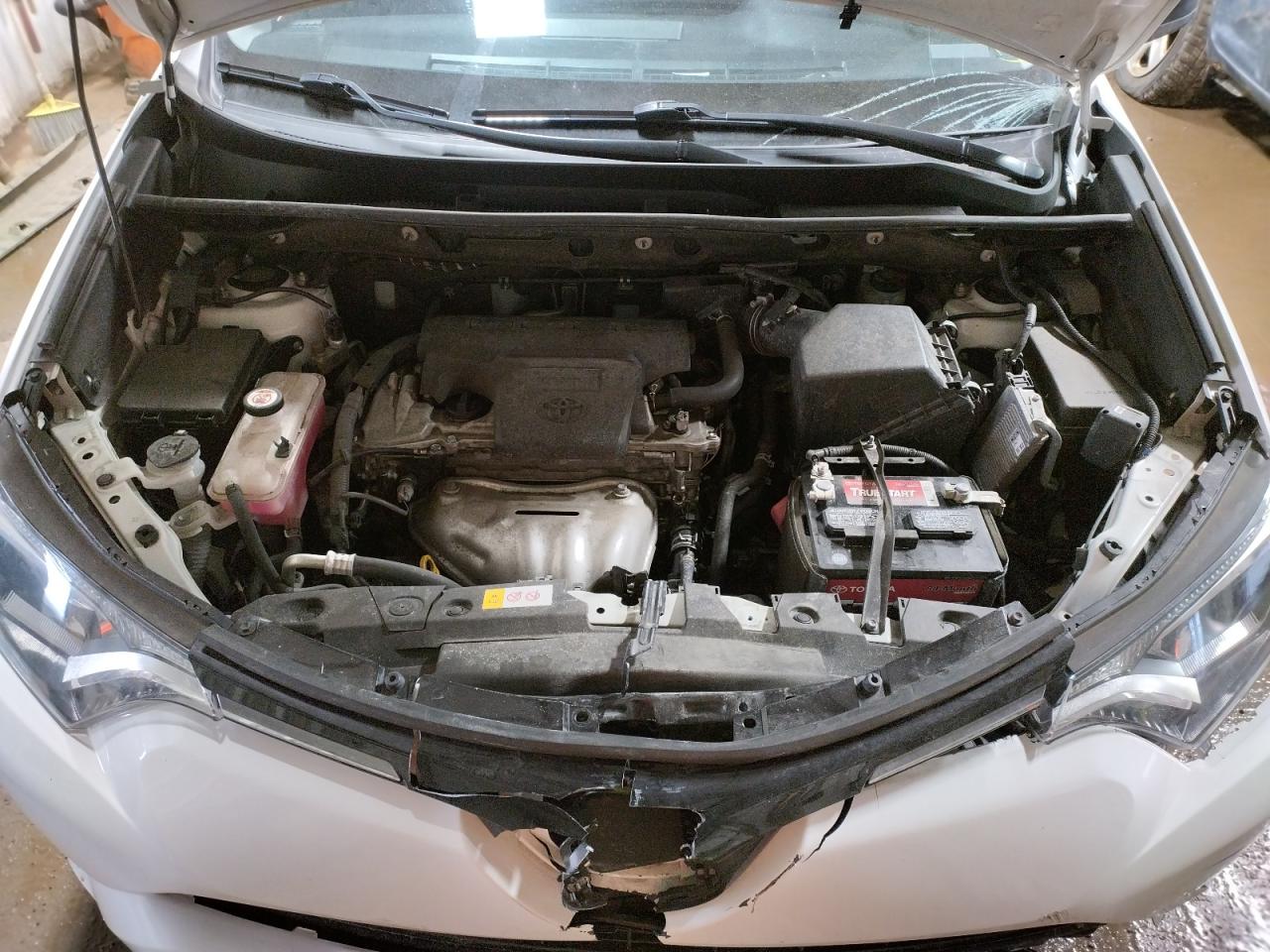 Photo 7 from auction – 2018 TOYOTA RAV4 LE with VIN JTMBFREV3JJ731288