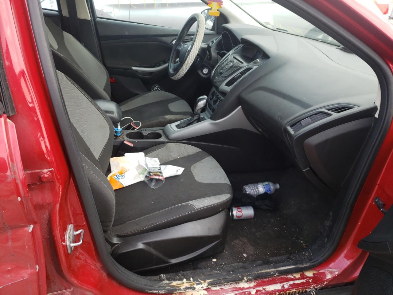 Photo 5 from auction – 2012 FORD FOCUS SE with VIN 1FAHP3F25CL323722