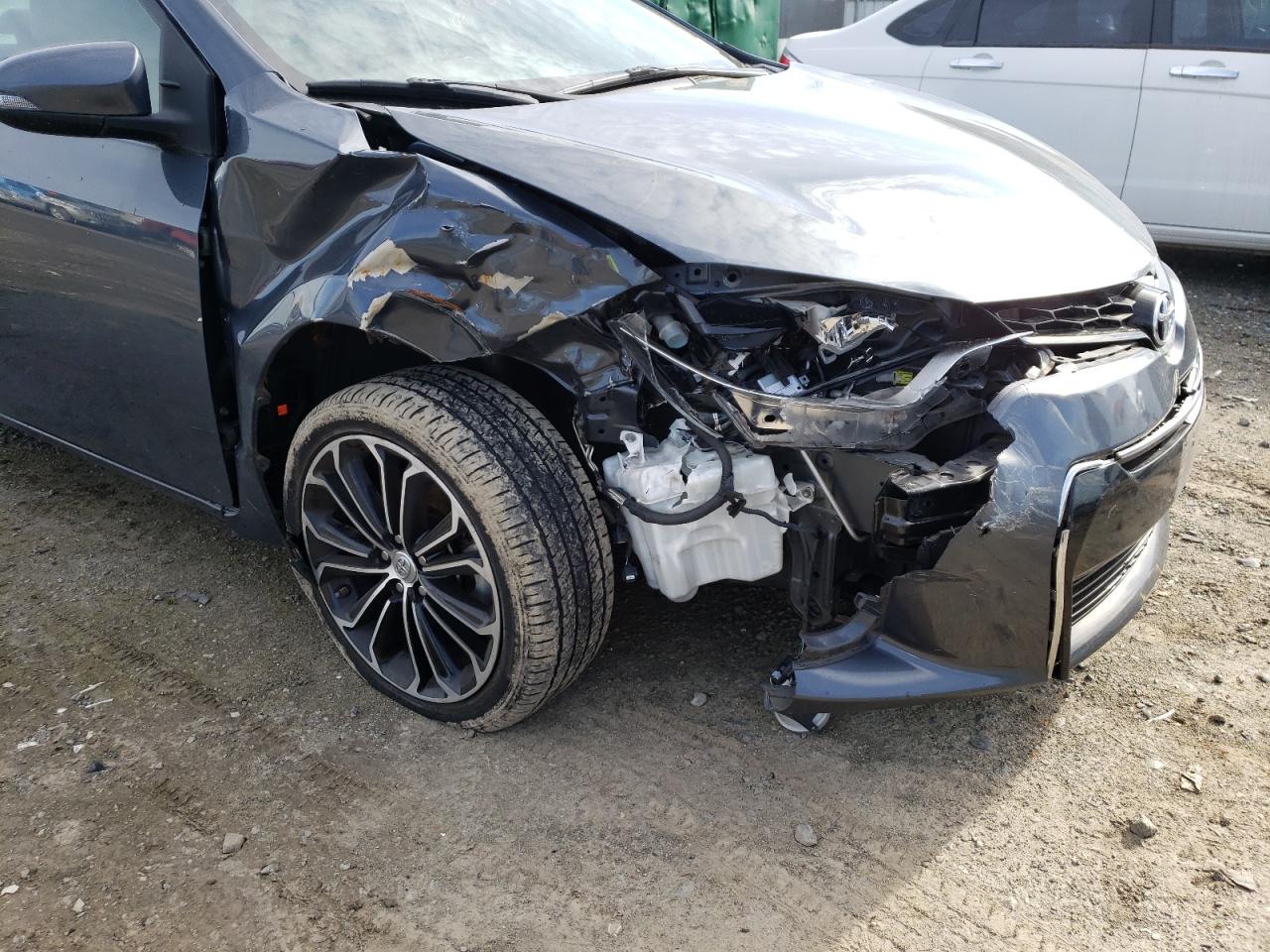 Photo 9 from auction – 2015 TOYOTA COROLLA L with VIN 2T1BURHE8FC408343