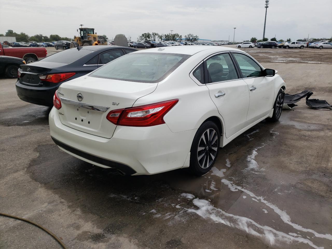 Photo 4 from auction – 2017 NISSAN ALTIMA 2.5 with VIN 1N4AL3AP8HC485416