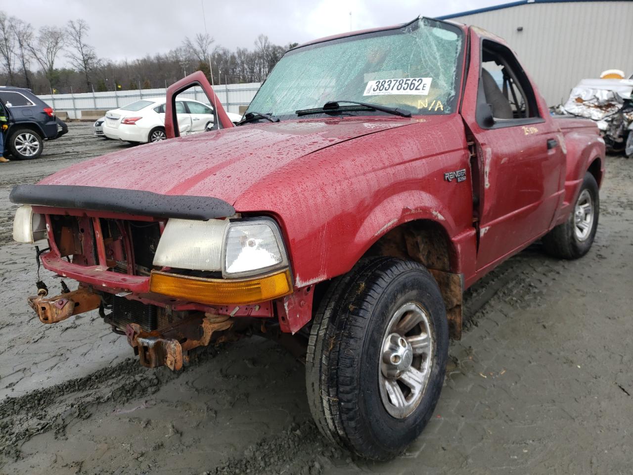 Photo 2 from auction – 2000 FORD RANGER with VIN 1FTYR10V8YTA92186