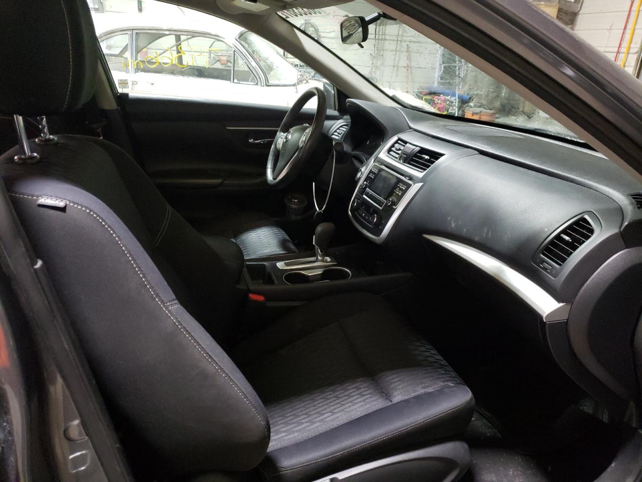 Photo 5 from auction – 2017 NISSAN ALTIMA 2.5 with VIN 1N4AL3AP0HC243820