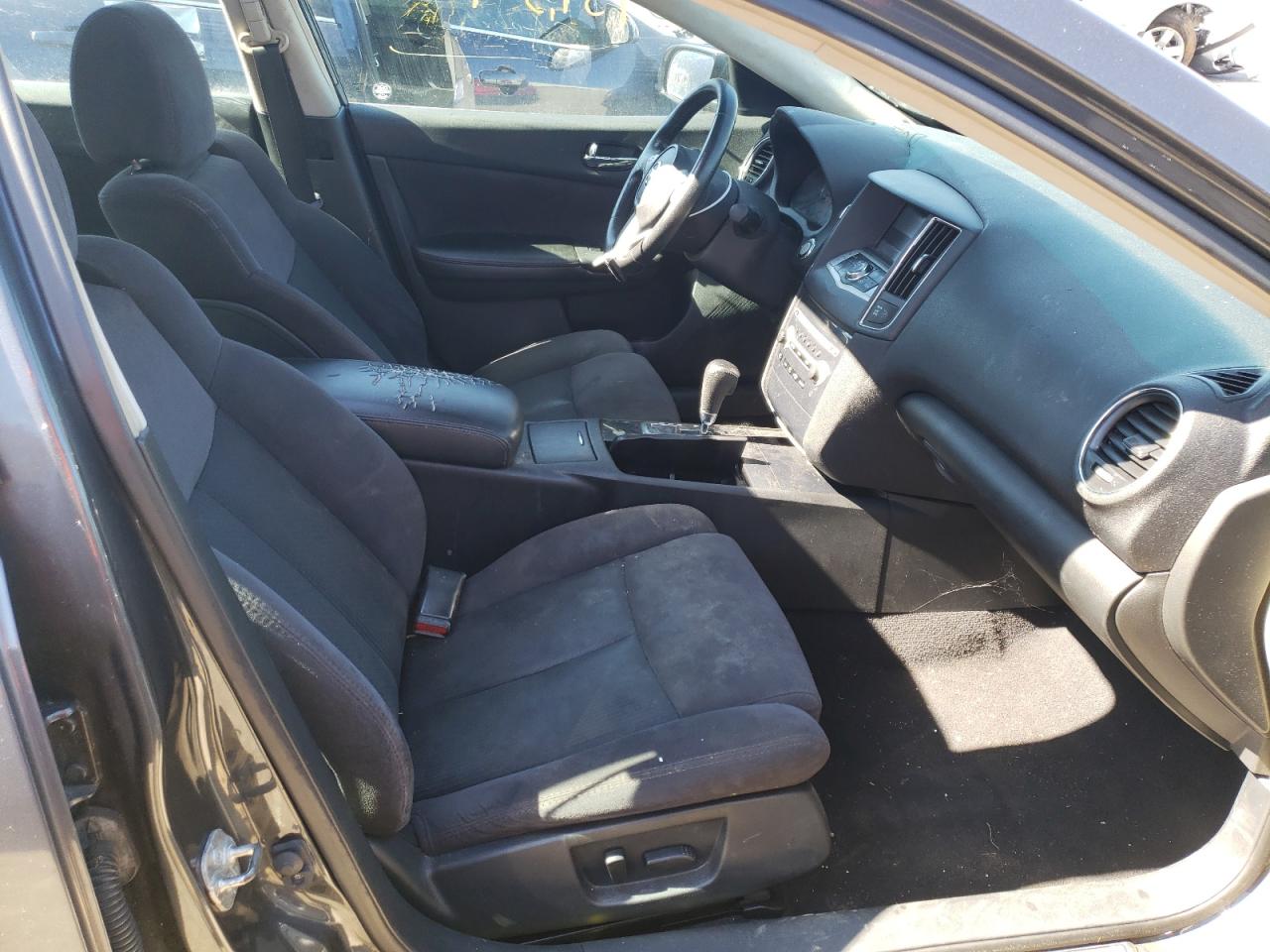 Photo 5 from auction – 2012 NISSAN MAXIMA S with VIN 1N4AA5AP5CC855215