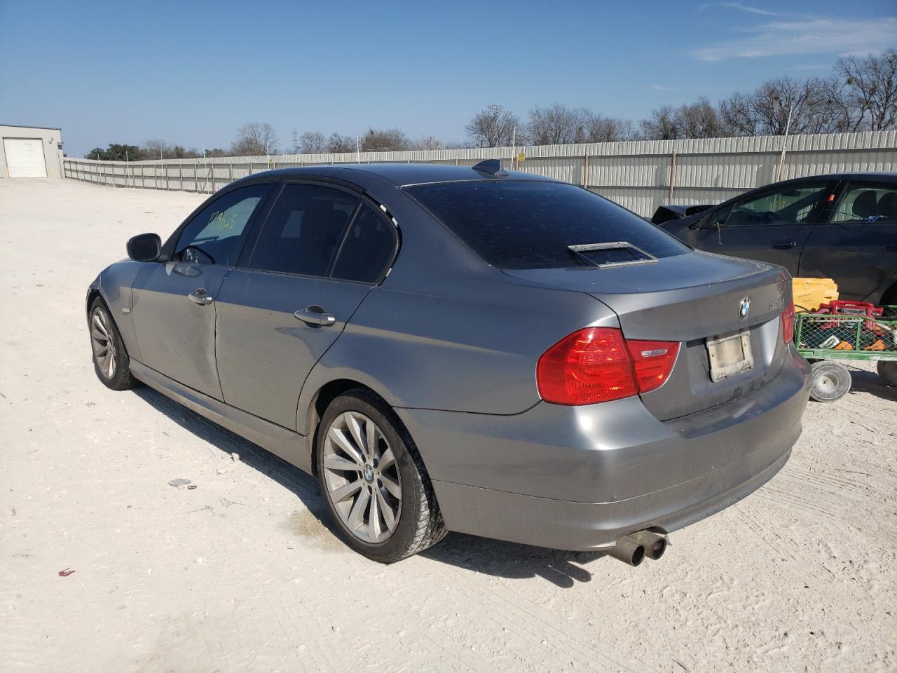 Photo 3 from auction – 2011 BMW 328 I SULE with VIN WBAPH5C53BA448397
