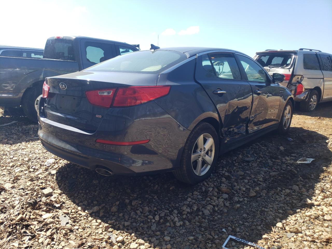 Photo 4 from auction – 2015 KIA OPTIMA LX with VIN KNAGM4A70F5613038