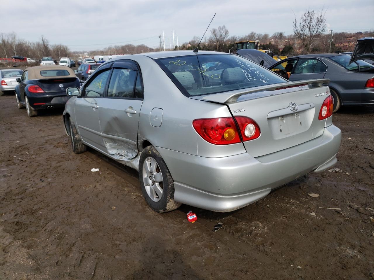 Photo 3 from auction – 2004 TOYOTA COROLLA CE with VIN 2T1BR32E64C288904