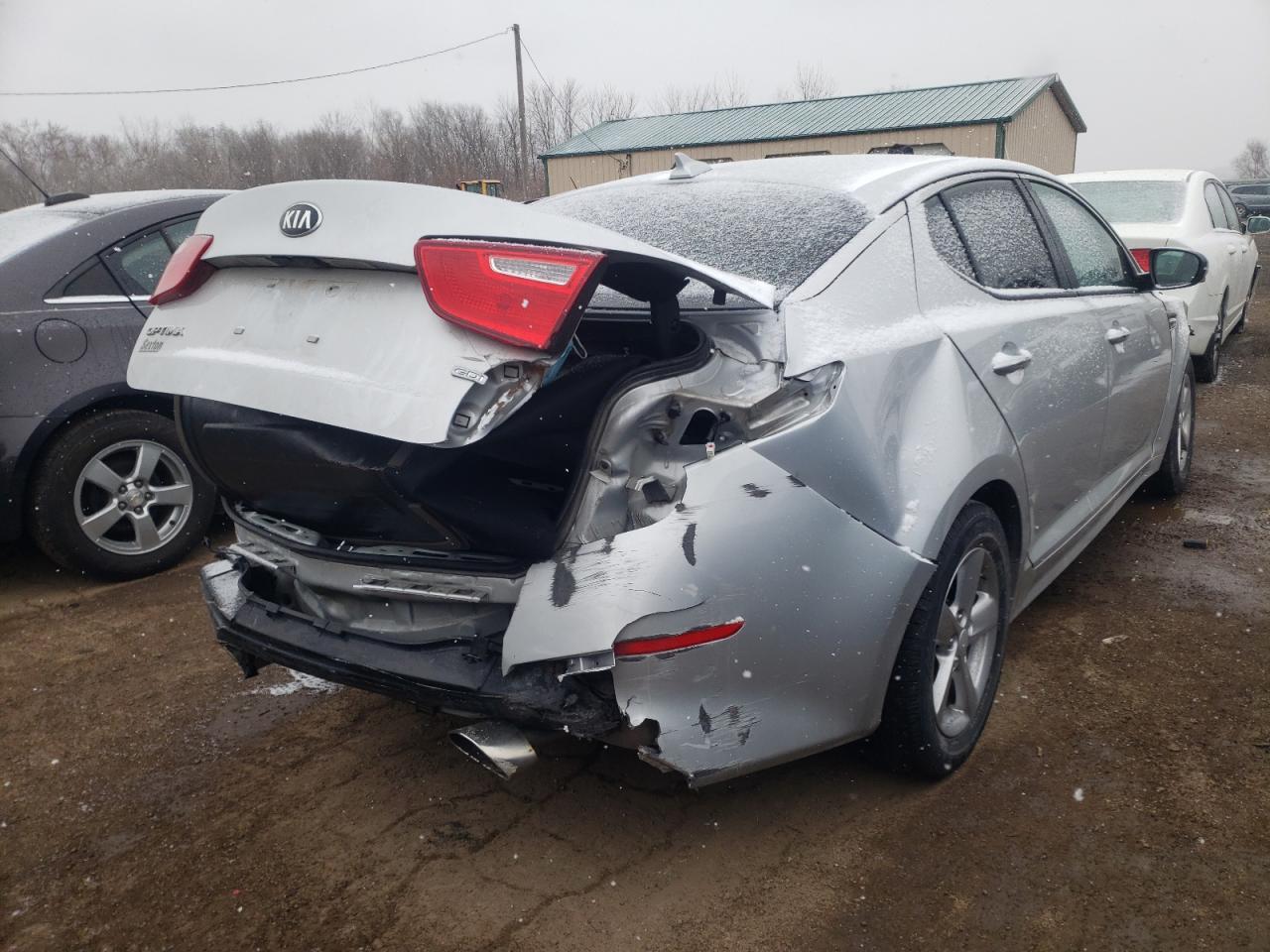 Photo 4 from auction – 2015 KIA OPTIMA LX with VIN 5XXGM4A70FG395536