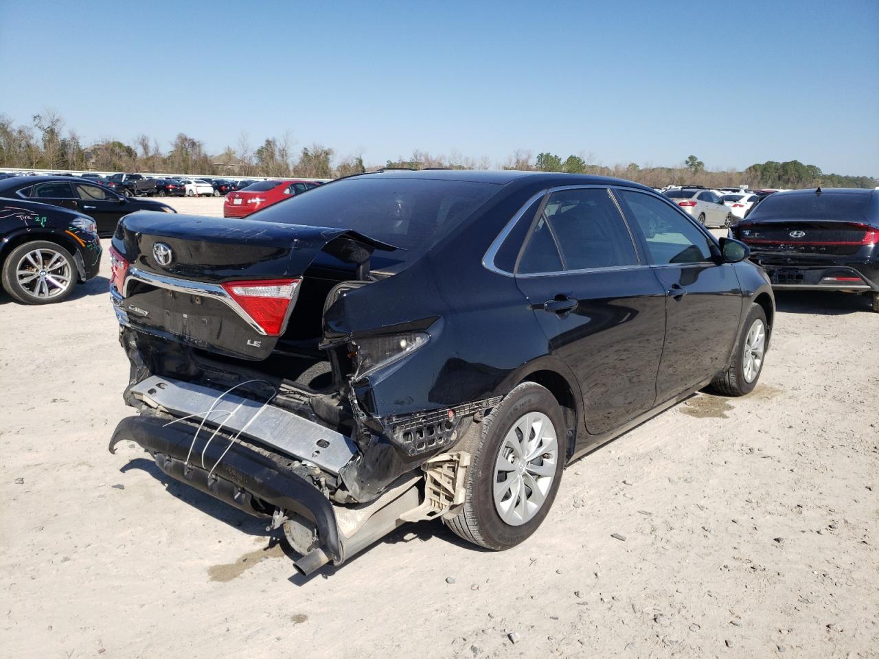 Photo 4 from auction – 2017 TOYOTA CAMRY LE with VIN 4T1BF1FK4HU283329