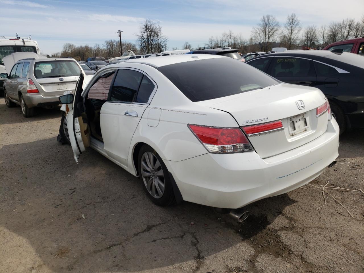 Photo 3 from auction – 2012 HONDA ACCORD EXL with VIN 1HGCP3F80CA002662