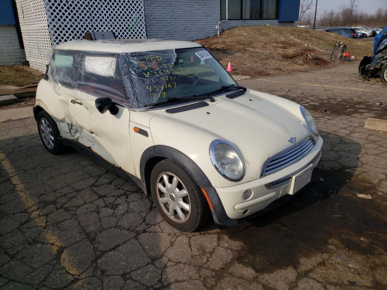 MINI COOPER 2004 with VIN WMWRC33494TJ62645 - Photo from auction