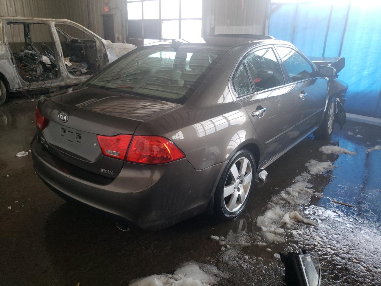 Photo 4 from auction – 2010 KIA OPTIMA EX with VIN KNAGH4A44A5447030