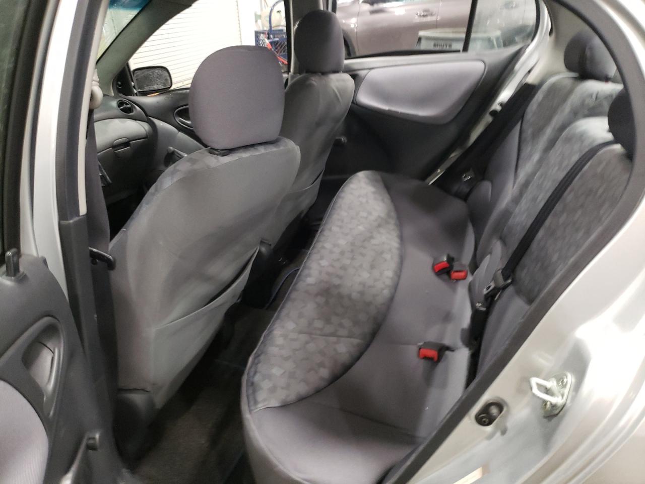 Photo 6 from auction – 2001 TOYOTA ECHO with VIN JTDBT123X10175693