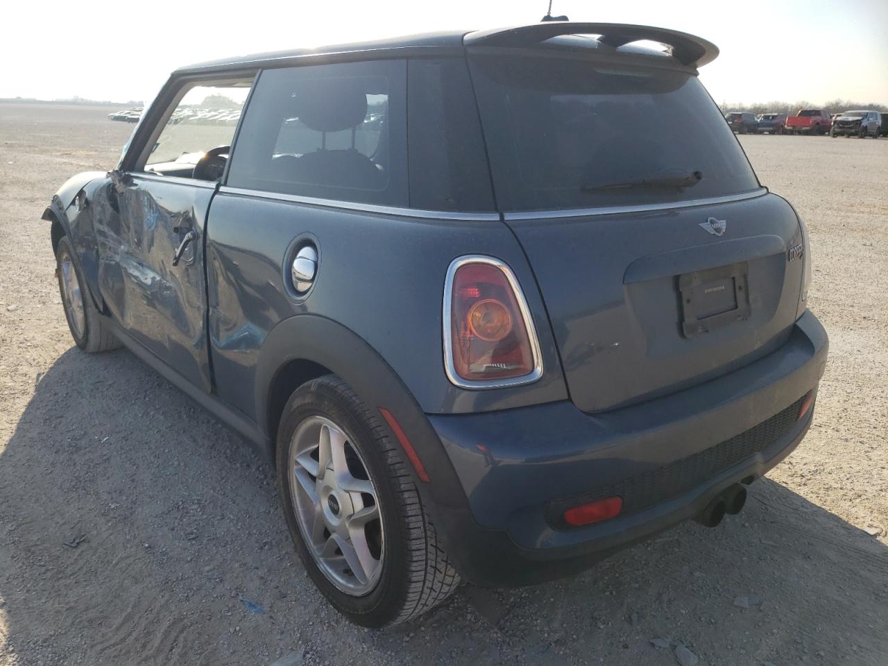 Photo 3 from auction – 2009 MINI COOPER S with VIN WMWMF73589TT99975