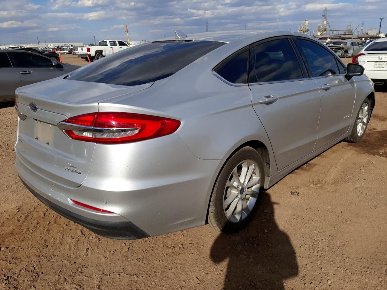 Photo 4 from auction – 2019 FORD FUSION SE with VIN 3FA6P0LU8KR118441