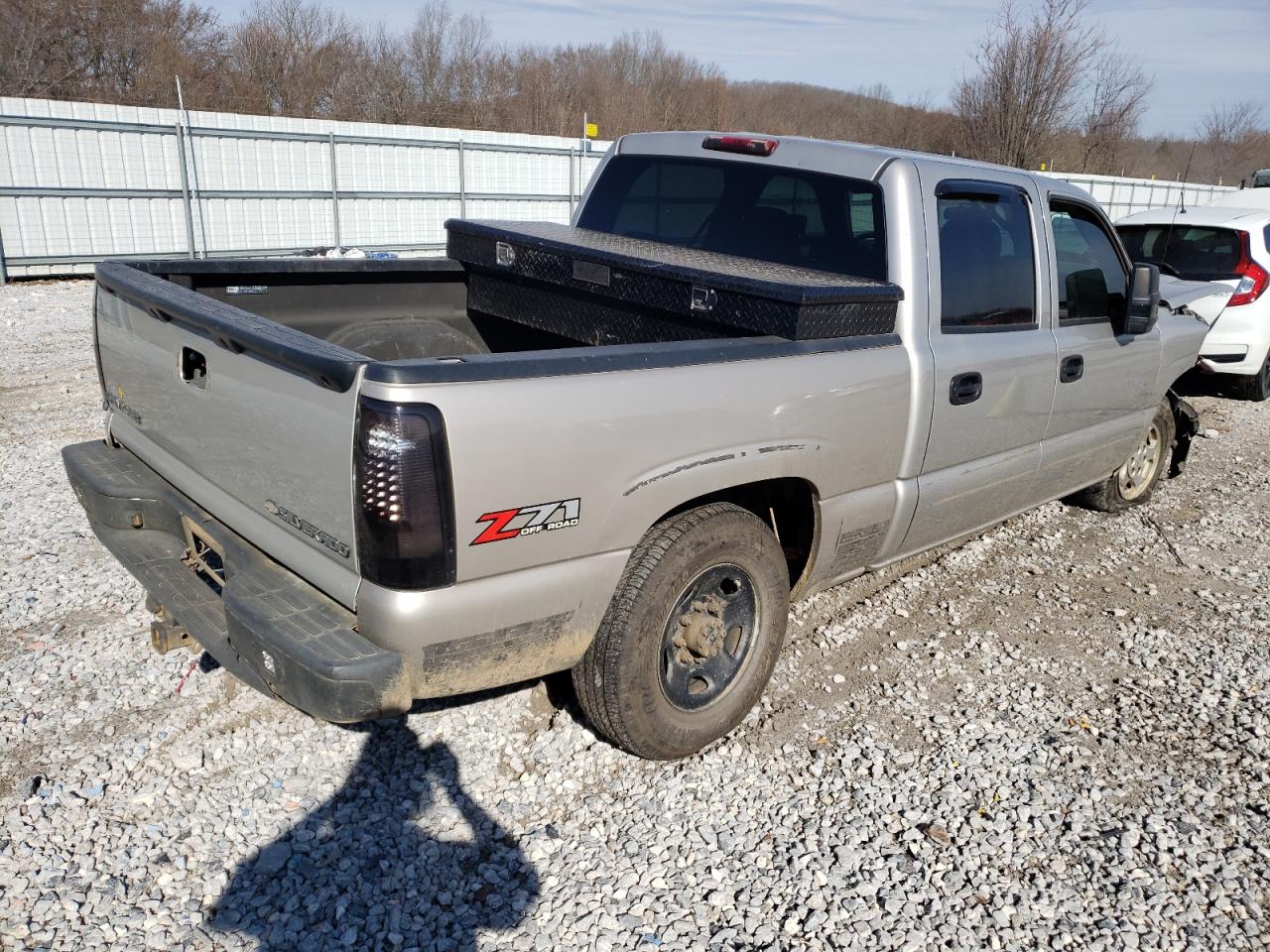 Photo 4 from auction – 2004 CHEVROLET SILVERADO with VIN 2GCEK13T241376320
