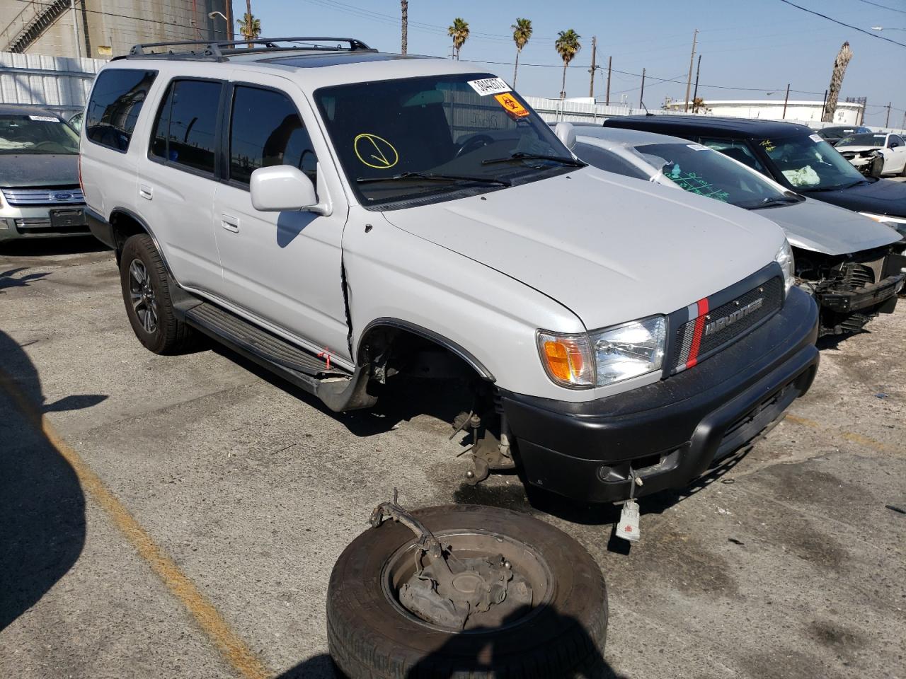 TOYOTA 4RUNNER SR 2000 with VIN JT3GN86RXY0157443 - Photo from auction