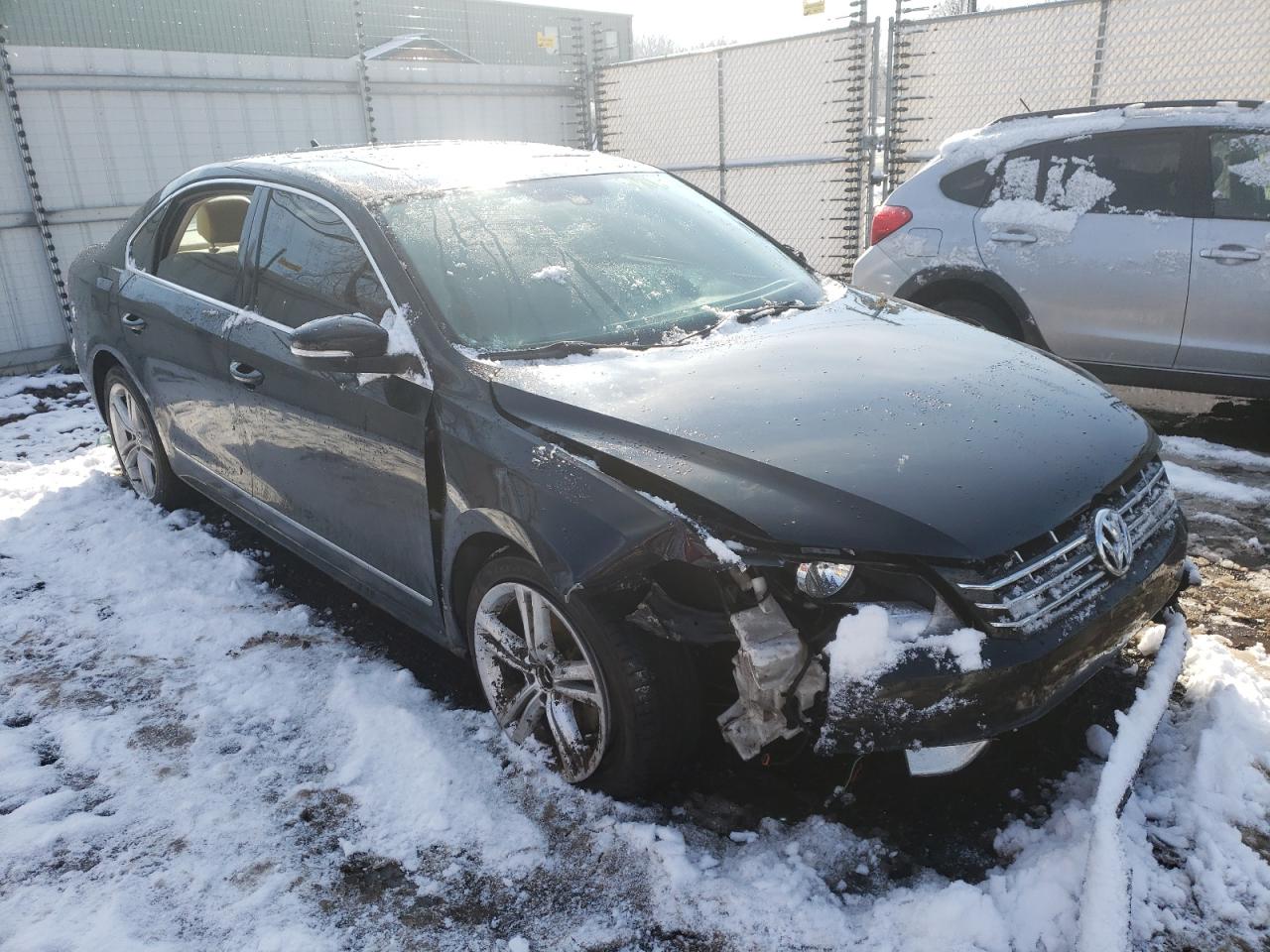 VOLKSWAGEN PASSAT SEL 2013 with VIN 1VWCN7A39DC032155 - Photo from auction