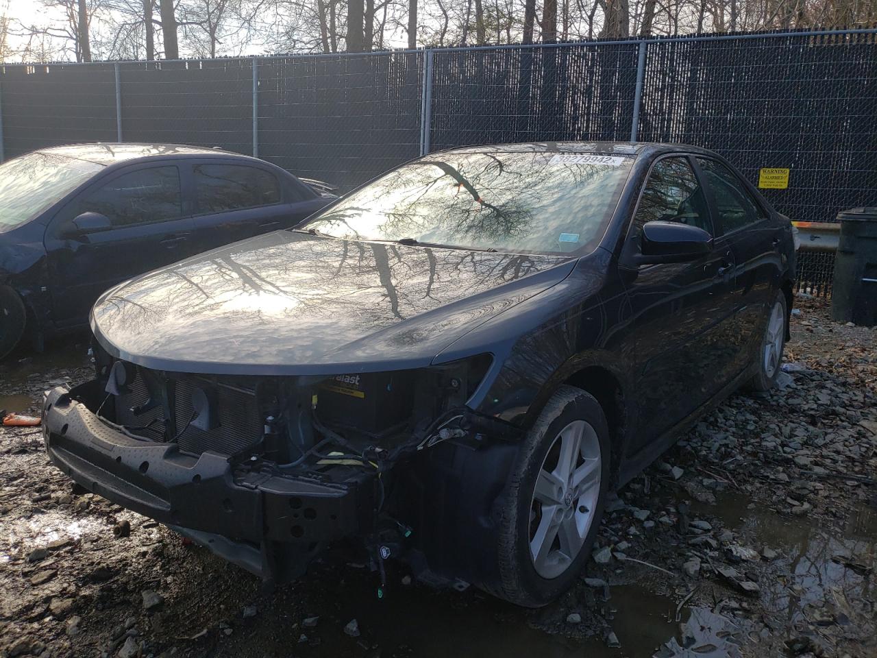 Photo 2 from auction – 2014 TOYOTA CAMRY L with VIN 4T1BF1FK5EU774603