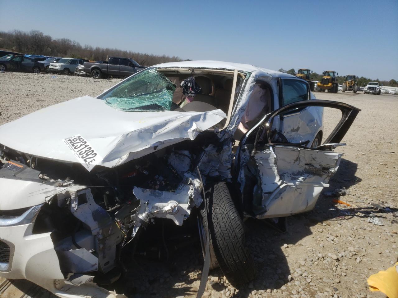 صورة رقم 9 من المزاد - 2015 CHEVROLET MALIBU مع VIN 1G11D5SL6FF321326