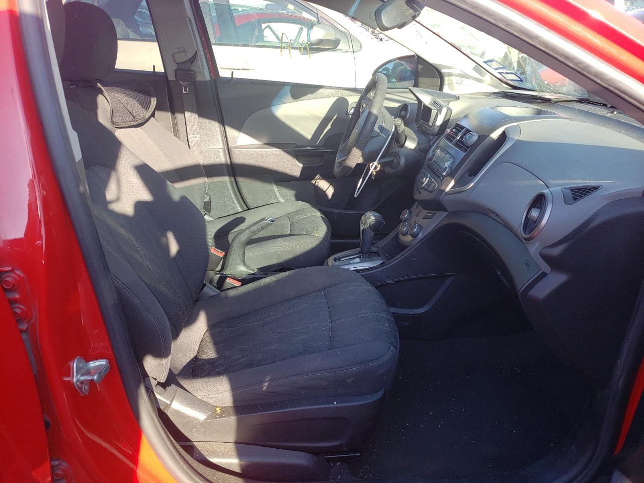 Photo 5 from auction – 2013 CHEVROLET SONIC LT with VIN 1G1JC5SH0D4210830