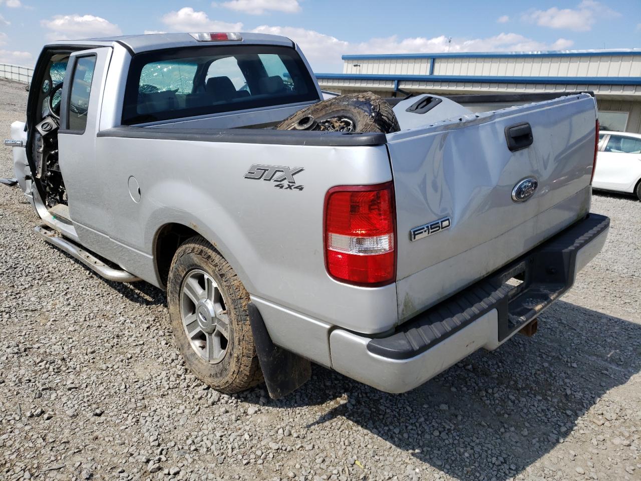 Photo 3 from auction – 2008 FORD F150 with VIN 1FTRX14W28FB39045