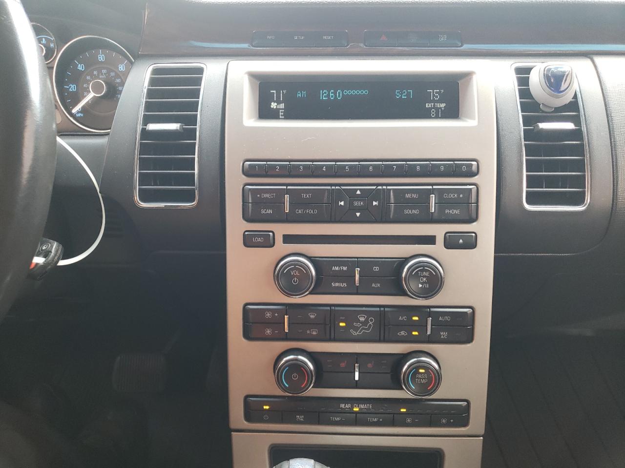 Photo 9 from auction – 2011 FORD FLEX SEL with VIN 2FMGK5CC5BBD02957