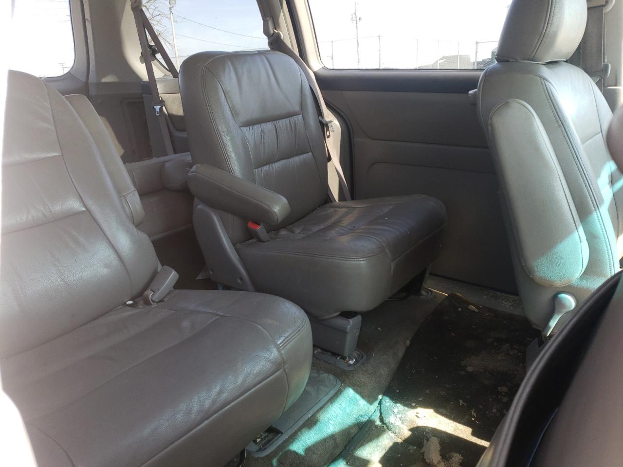 Photo 6 from auction – 2002 HONDA ODYSSEY EX with VIN 2HKRL186X2H561843