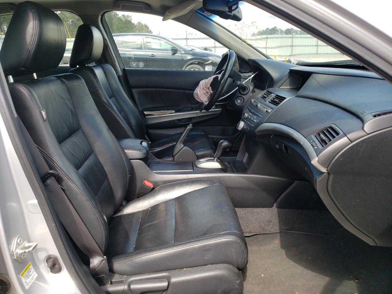 Photo 5 from auction – 2010 HONDA ACCORD EXL with VIN 1HGCP2F81AA197212