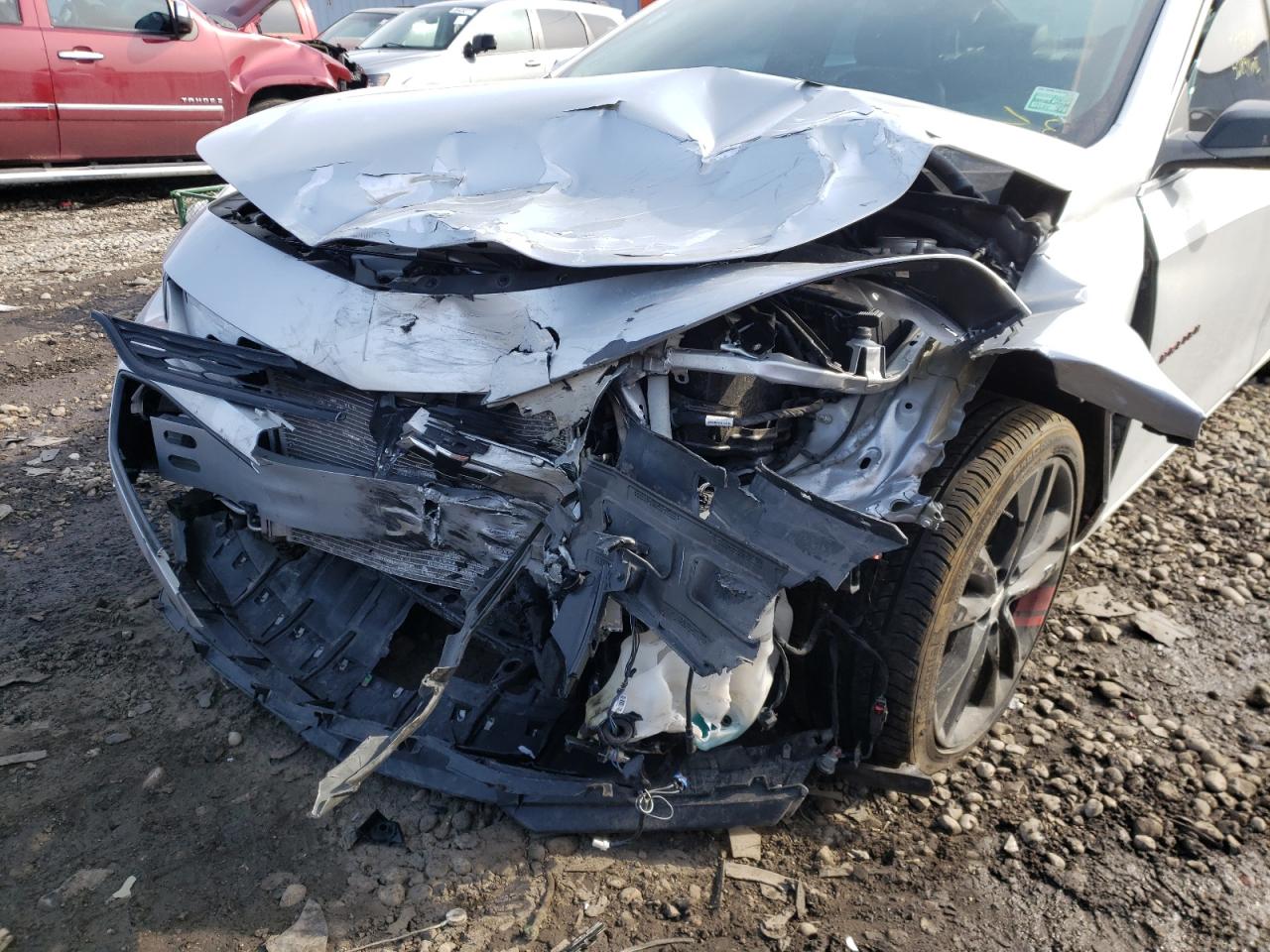Photo 9 from auction – 2018 CHEVROLET MALIBU LT with VIN 1G1ZD5ST0JF217927