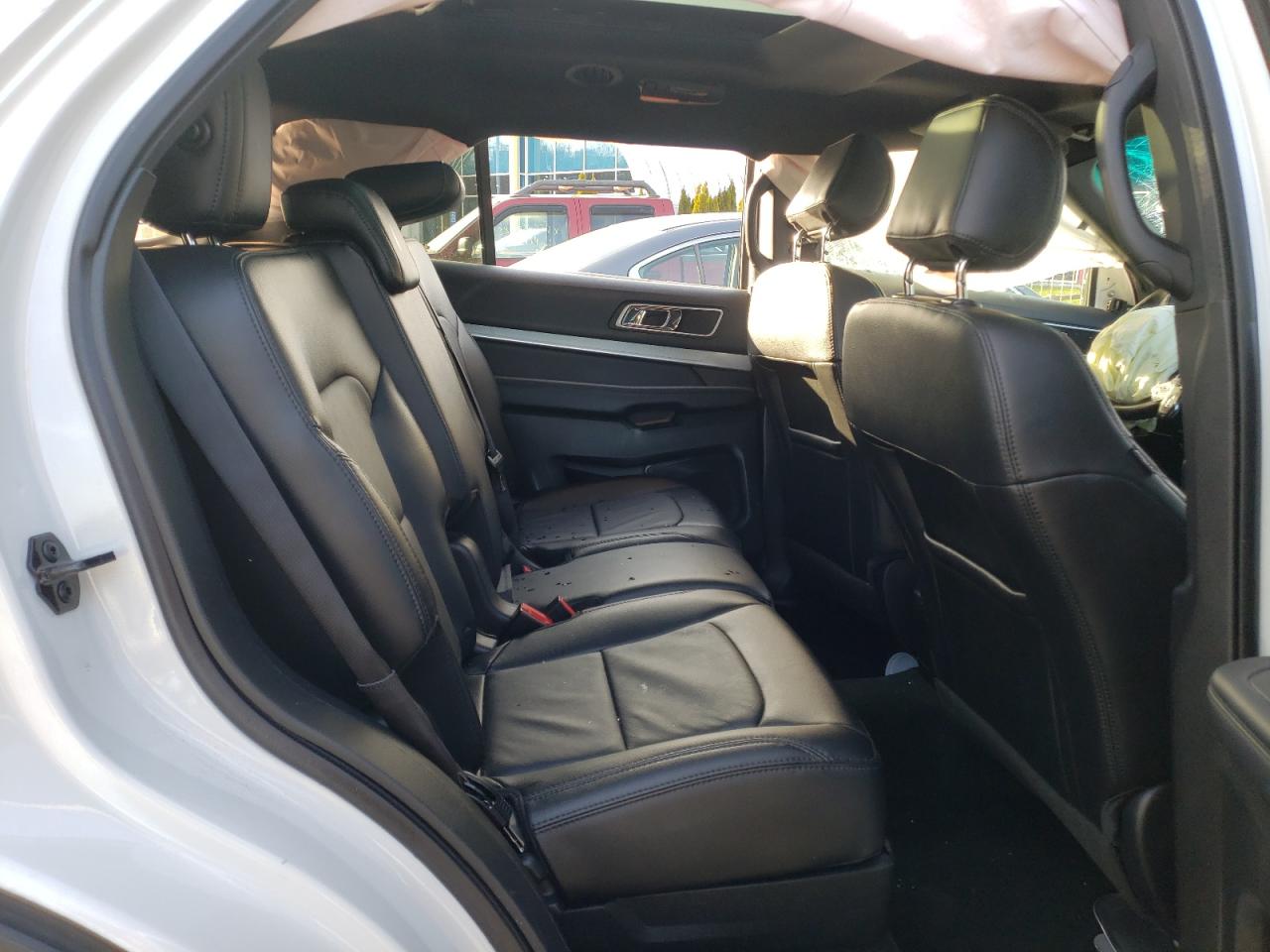 Photo 6 from auction – 2016 FORD EXPLORER X with VIN 1FM5K8D88GGC96655