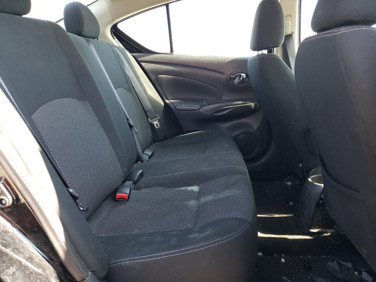 Photo 6 from auction – 2017 NISSAN VERSA S with VIN 3N1CN7AP6HL889889