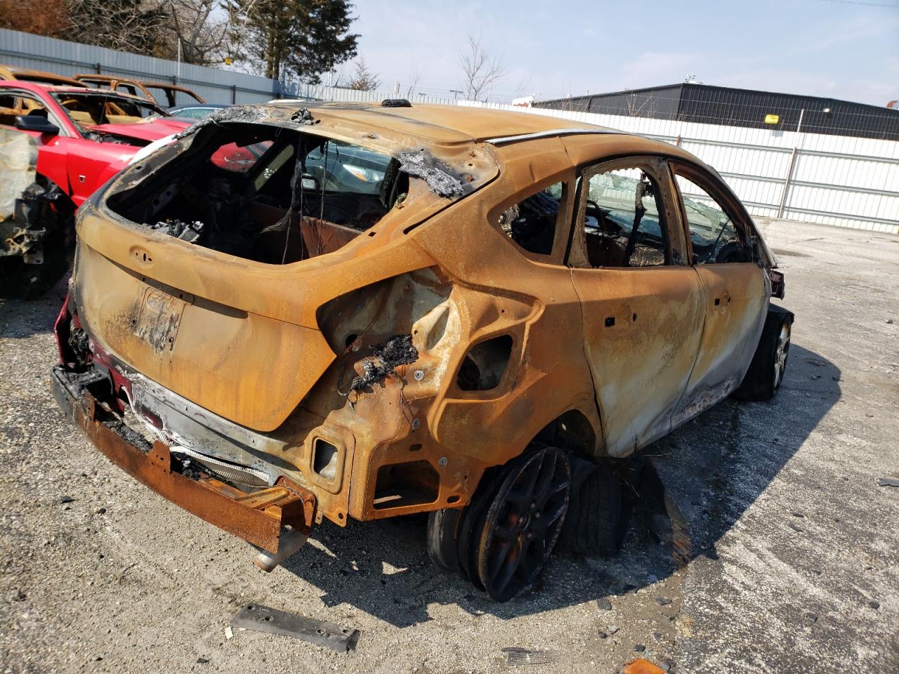 Photo 4 from auction – 2015 FORD FOCUS SE with VIN 1FADP3K28FL312965
