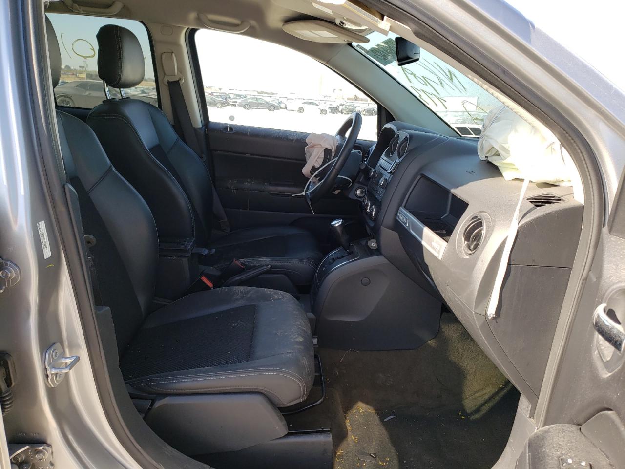 Photo 5 from auction – 2016 JEEP COMPASS SP with VIN 1C4NJDBBXGD709773