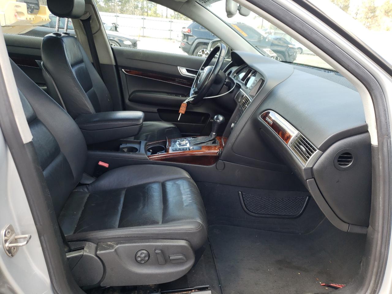 Photo 5 from auction – 2005 AUDI A6 3.2 QUA with VIN WAUDG74F25N122533