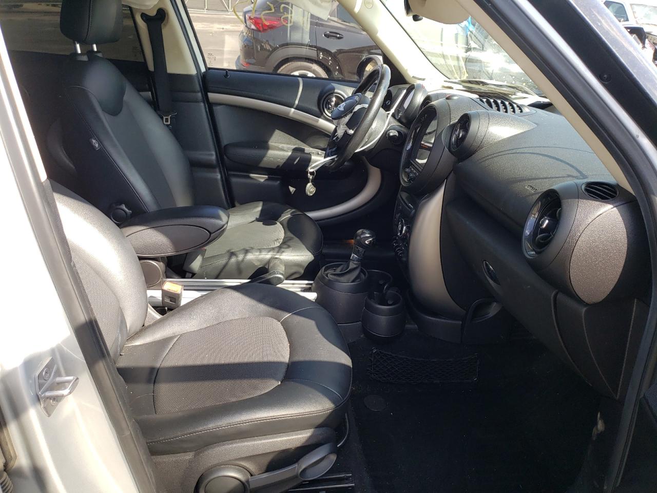 Photo 5 from auction – 2015 MINI COOPER COU with VIN WMWZB3C55FWR43126