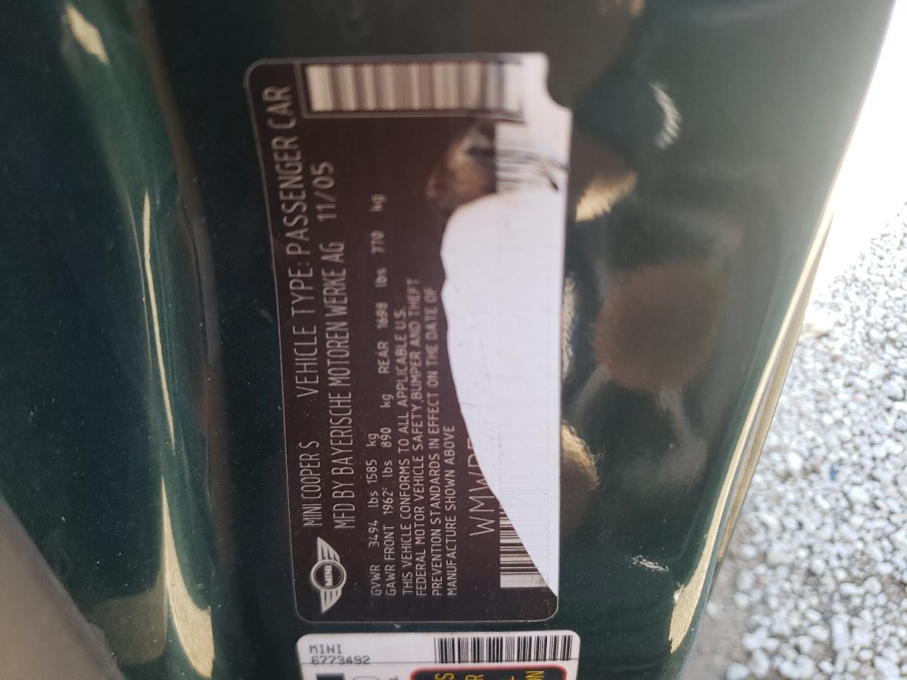 Photo 10 from auction – 2006 MINI COOPER S with VIN WMWRE33596TL18284