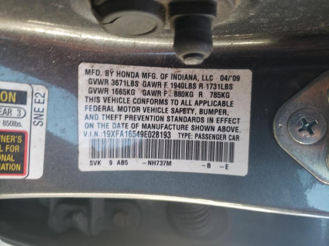 Photo 10 from auction – 2009 HONDA CIVIC LX with VIN 19XFA16549E028193