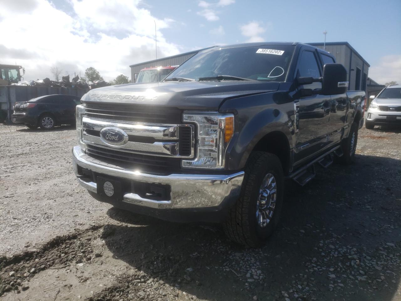 Photo 2 from auction – 2017 FORD F250 SUPER with VIN 1FT7W2BT6HEC93790