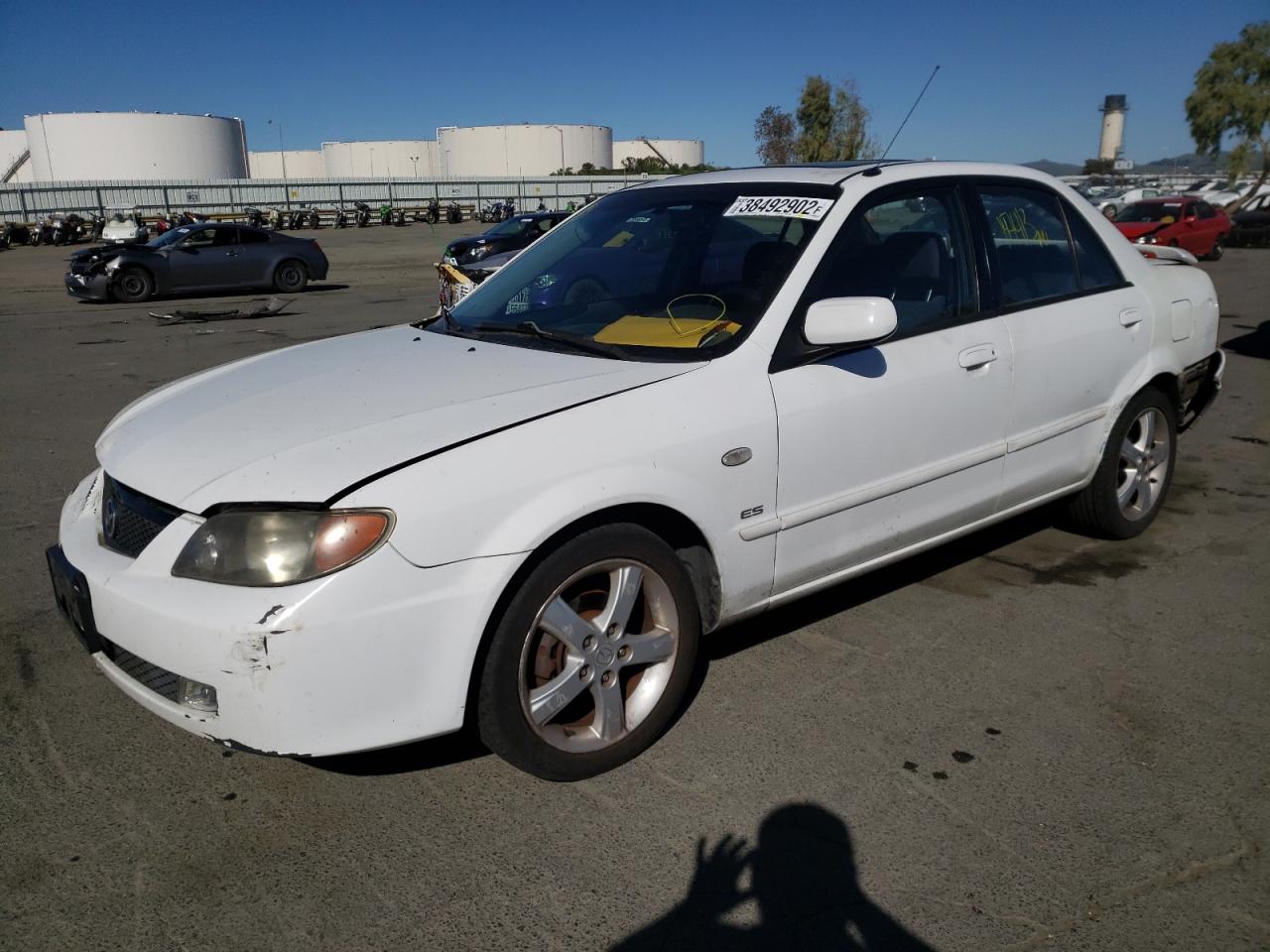 Photo 2 from auction – 2002 MAZDA PROTEGE DX with VIN JM1BJ226520639044