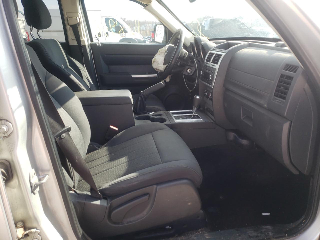 Photo 5 from auction – 2011 DODGE NITRO SXT with VIN 1D4PT5GK3BW541153