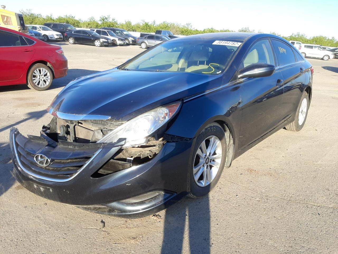 Photo 2 from auction – 2011 HYUNDAI SONATA with VIN 5NPEB4AC0BH284137
