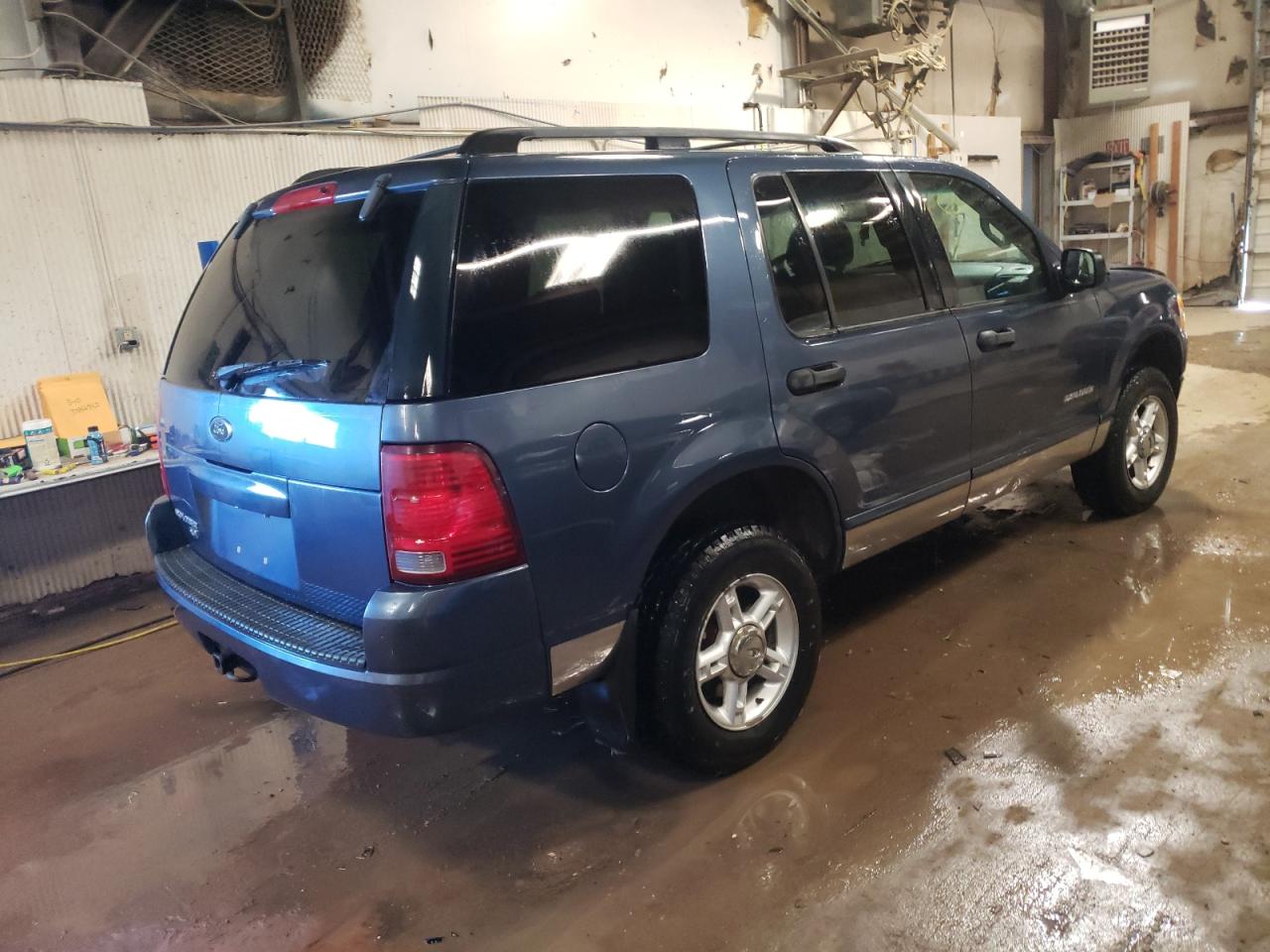 Photo 4 from auction – 2004 FORD EXPLORER X with VIN 1FMZU73K14ZA30705