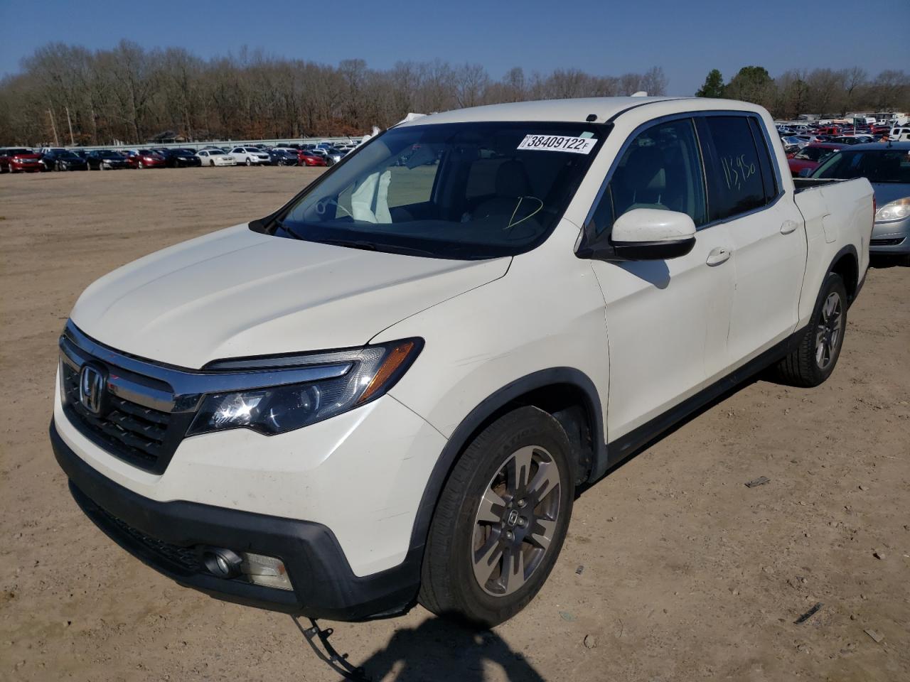 Photo 2 from auction – 2017 HONDA RIDGELINE with VIN 5FPYK2F56HB005560